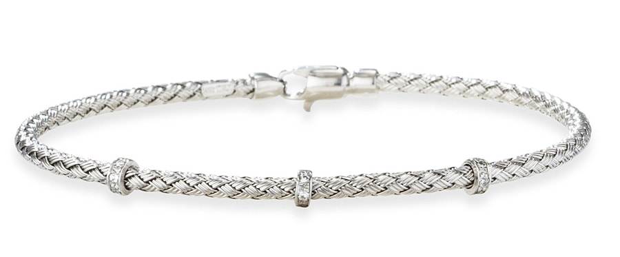 Everyone Should Know About White Gold Bracelets - United Gemco